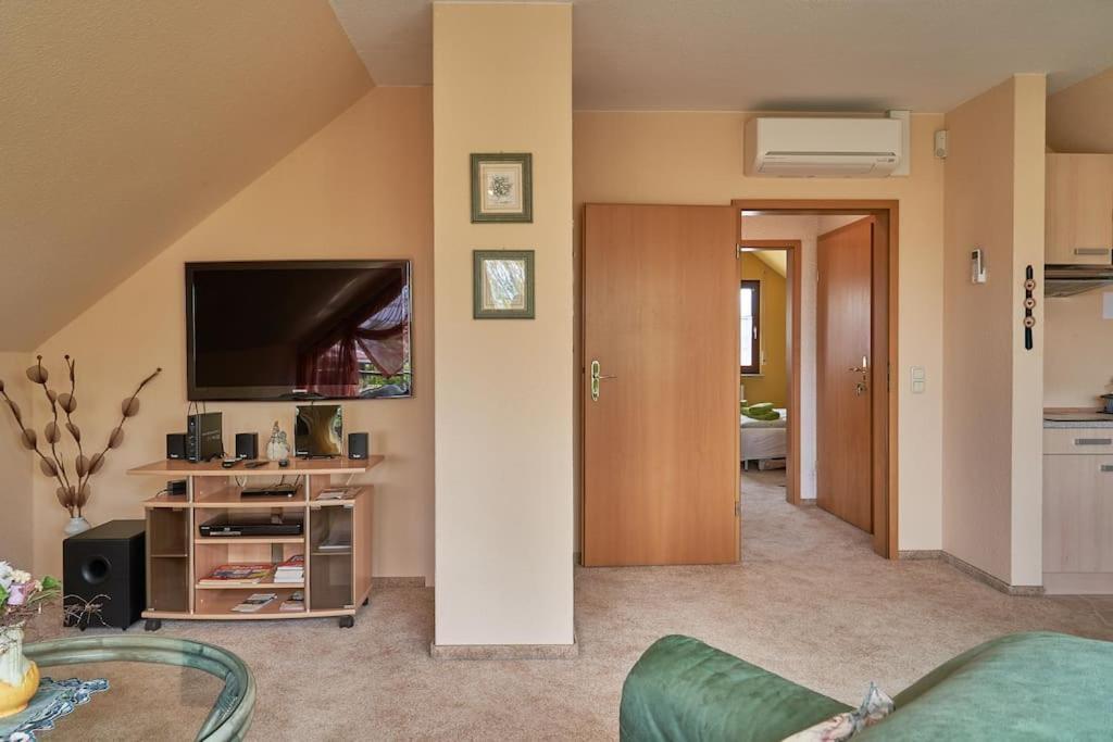 Ferienwohnung Am Stadtrand Von Berlin Neu Buch Εξωτερικό φωτογραφία
